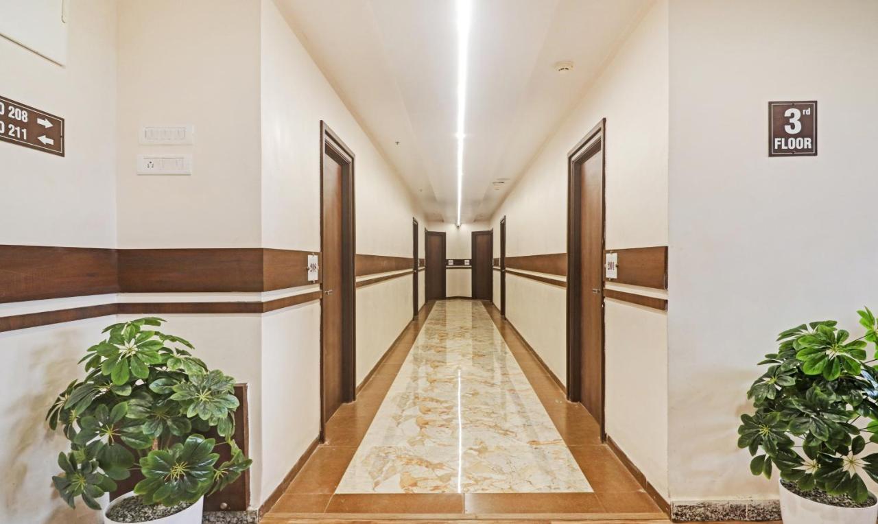 Hotel Treebo Arastu Grand Hyderabad Exterior foto