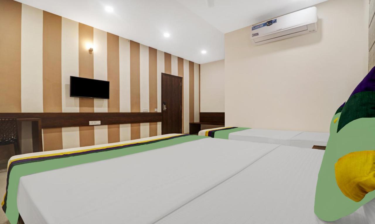 Hotel Treebo Arastu Grand Hyderabad Exterior foto